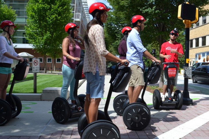A tour group enjoying their Midtown adventure