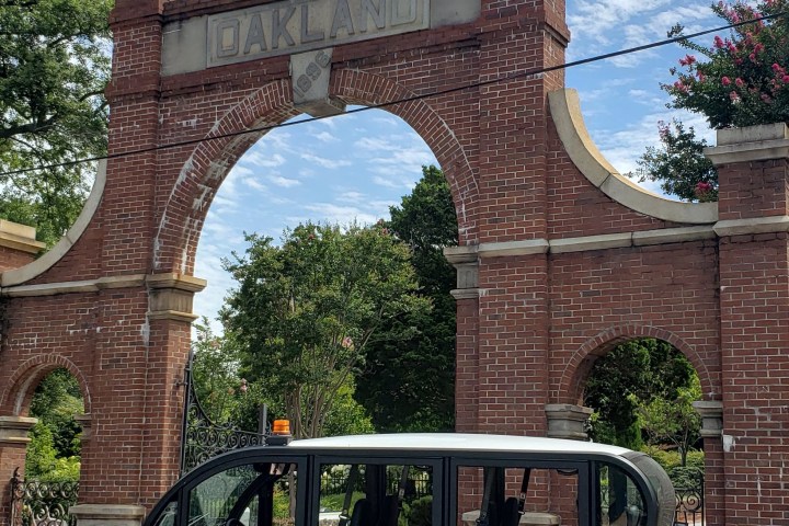 a car parked on the side of a building